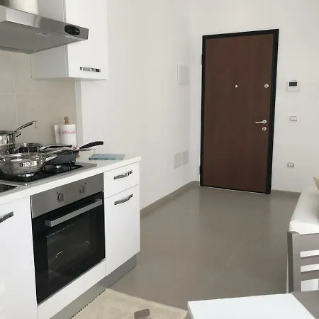 Apartment Chicca House *